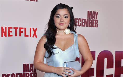 elizabeth yu,May December Star Elizabeth Yu on Moore and Portman 